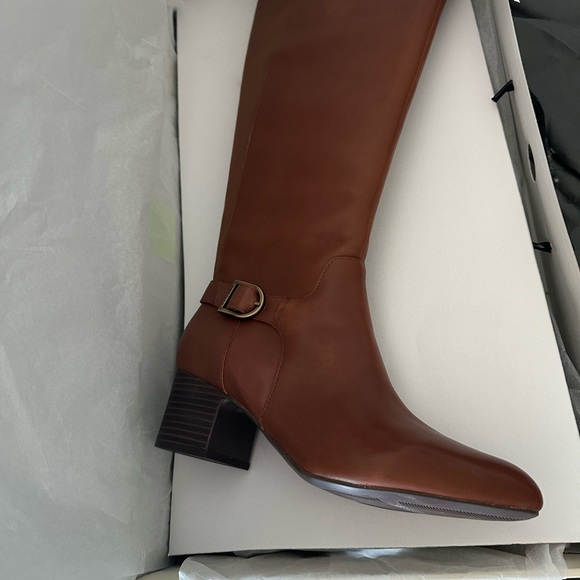 Anne Klein riding boots - Picture 7 of 9